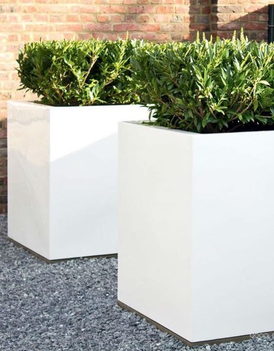 pot-en-resine-cubique